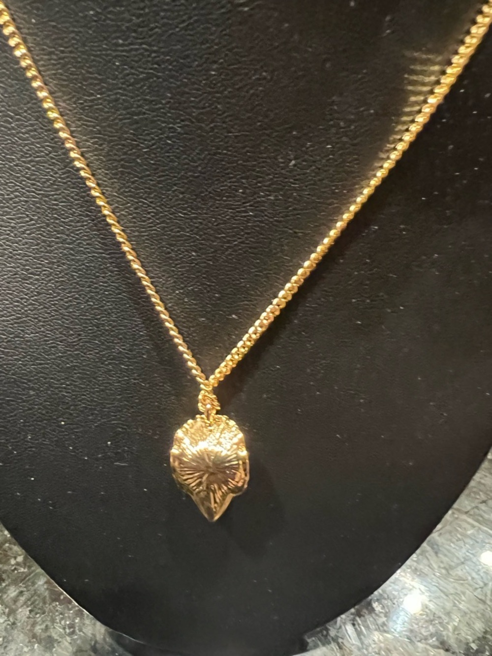 Kurt Geiger Gold Pendant Necklace NWT - Picture 6 of 11